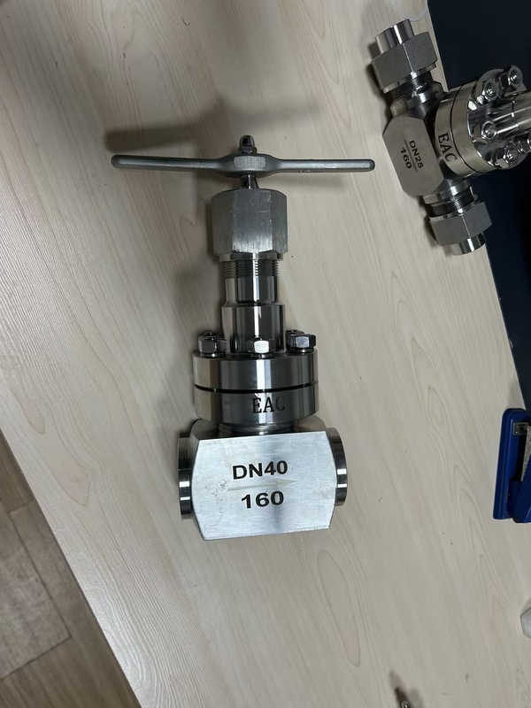 LNG LOX LIN LAR LCO2 Serbatoio Criogenica Valvola a sfera ad alta pressione Valvola PN320 di alta qualità